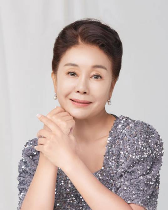 金青（韩国影视女演员）