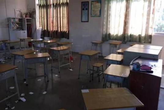 12.9广东清远小学生刺死同学案