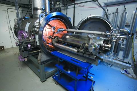 电子同步加速器