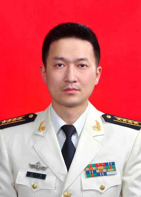 肖飞（海军工程大学某研究所所长）