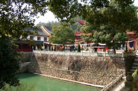 万寿寺(浙江道场山景点)