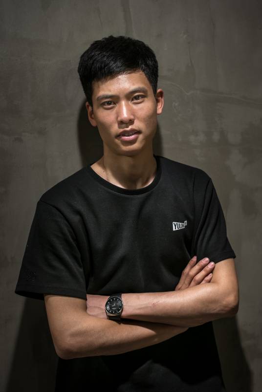 李严(中国江苏籍艺术家)