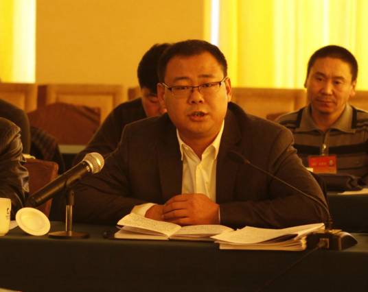 郑斌（新疆维吾尔自治区温泉县委原书记）