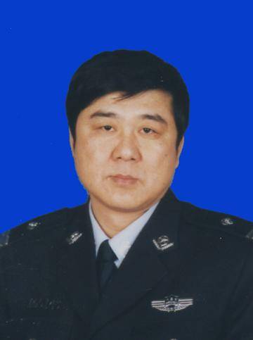 高虎(内蒙古乌审旗人民政府原副旗长、公安局原局长)