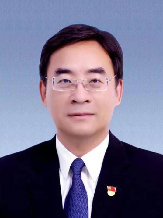 郭鹏(河南省郑州航空港经济综合实验区(郑州新郑综合保税区)党工委副书记、管委会副主任)