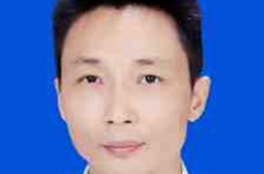 朱戬(任南明区中曹社区党委委员、书记)