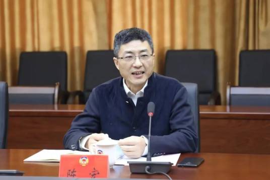 陈宏(江苏省政协副秘书长、研究室主任)