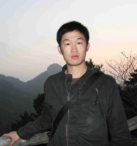 赵雷(中国青年美术家协会副秘书长)