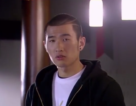 齐啸云(中国台湾偶像剧《篮球火》剧中的人物)