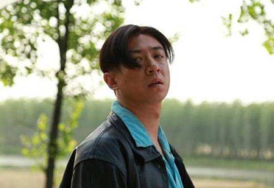 牛二(电视剧《俺娘田小草》中的反派人物)