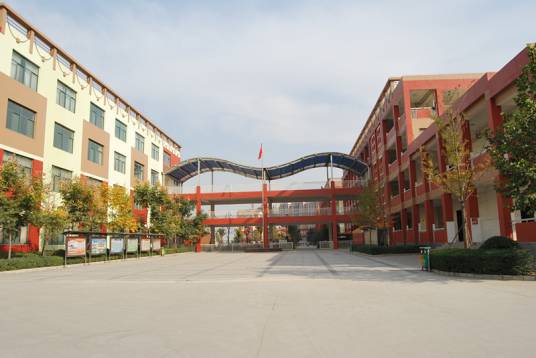 郑州一中教育集团众意路校区