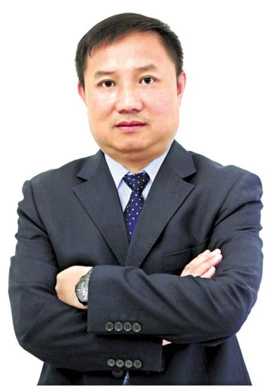 张永义(眼部美容专家)