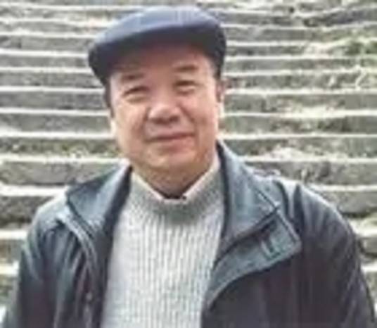 黄继树(桂林市作家协会主席,国家一级作家)