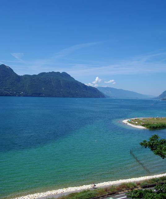 艾克斯莱班-阿尔卑斯山里维埃拉