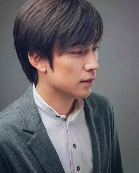 杨松霖(中国内地吉他手,鹿先森乐队节奏吉他手)