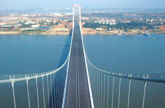 武汉市长江隧道管理暂行办法