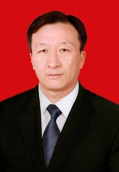 雷文(宁夏石嘴山市惠农区政府党组成员、副区长)