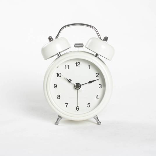 钟（计量和指示时间的仪器）