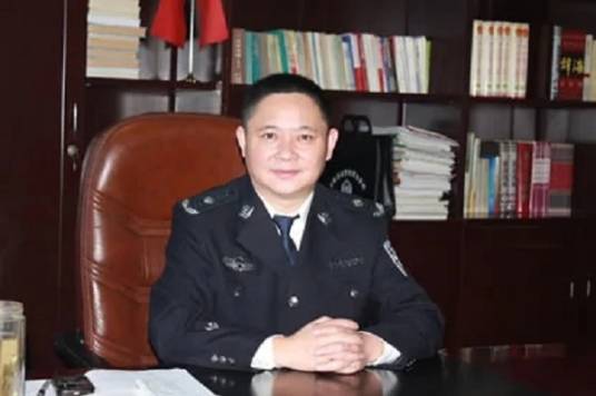 张峰（河南司法警官职业学院原副院长）