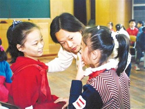 杨荣(上海市实验小学校长)