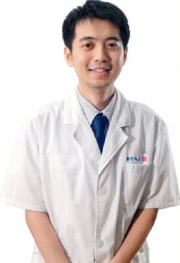 常笑(牙科专家)