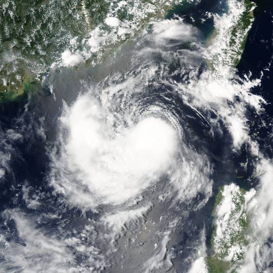 台风圆规(2004年第9号热带风暴)