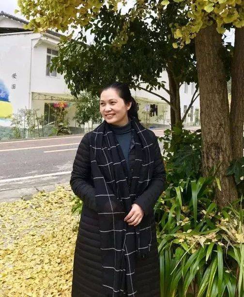 方茜（四川省社科院研究员）