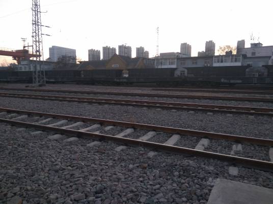 太原西站(中国山西省太原市境内铁路车站)