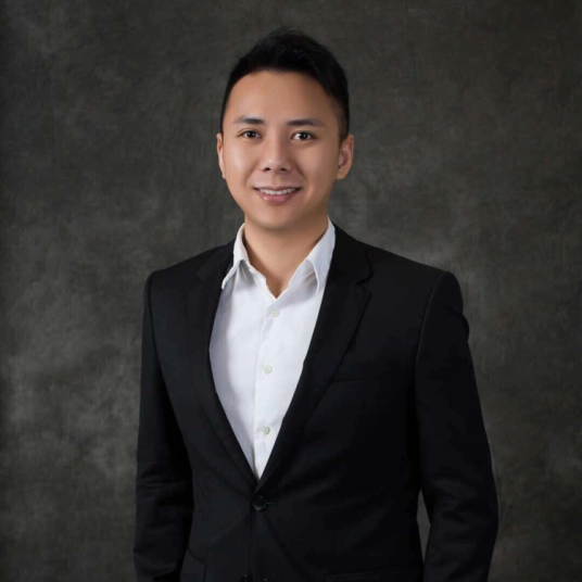 李浩哲(易维集团Easy Group联合创始人)