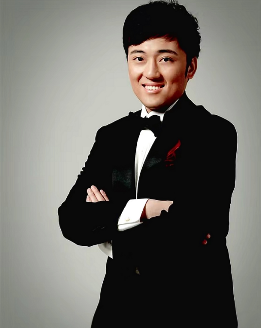 李鹤(国家二级演员)