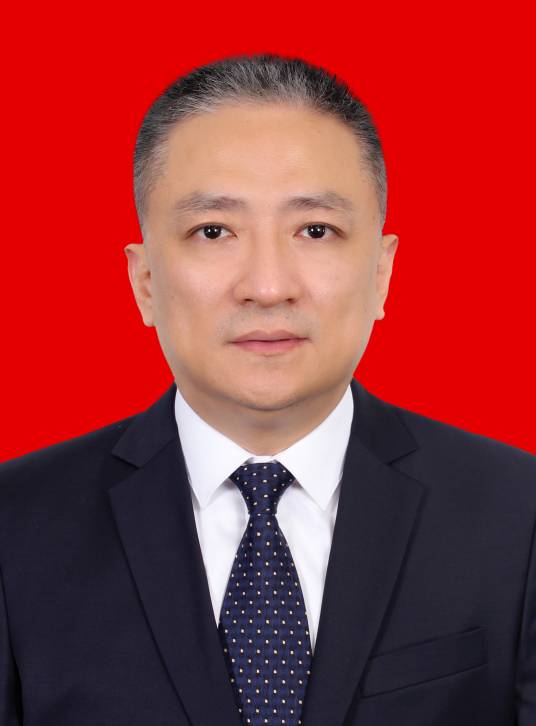 葛越峰（吉林省四平市委常委、副市长）