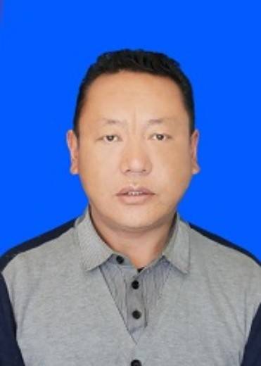 格桑(西藏自治区日喀则市珠穆朗玛峰国家级自然保护区管理局副局长)