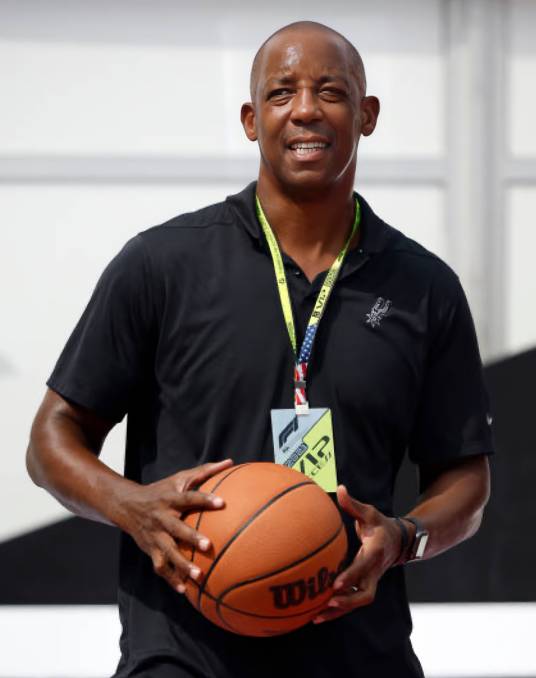 肖恩·埃利奥特