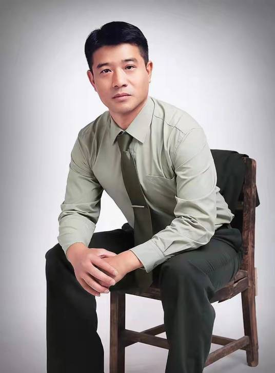 朱朝阳(原解放军跆拳道队总教练)