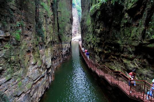 龙潭大峡谷(湖北省麻城市张家畈镇屈家畈村龙潭谷)