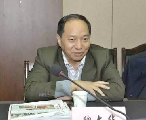 魏文华（中华人民共和国驻喀麦隆共和国原特命全权大使）