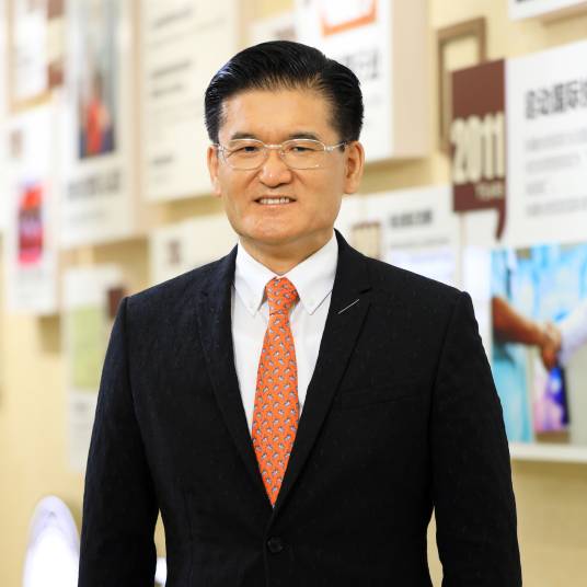 黄卫东(佳音医院集团董事长)