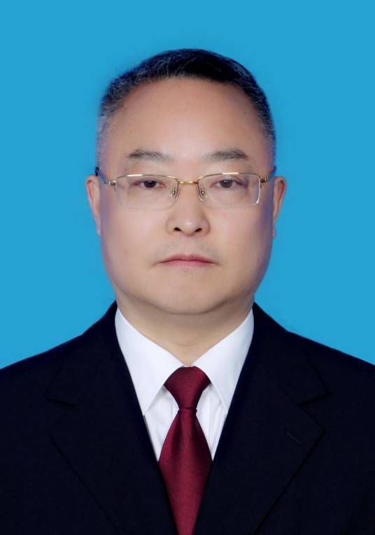 洪峰(南充市高坪区人大常委会党组书记、主任)