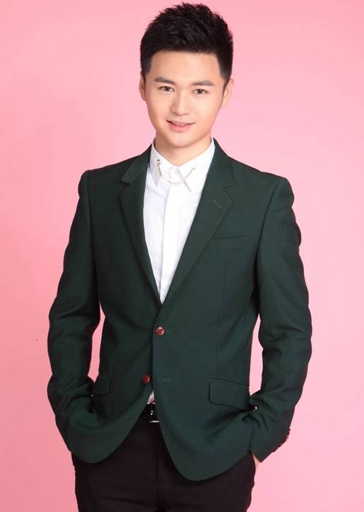 梁策（浙江钱江频道主持人）