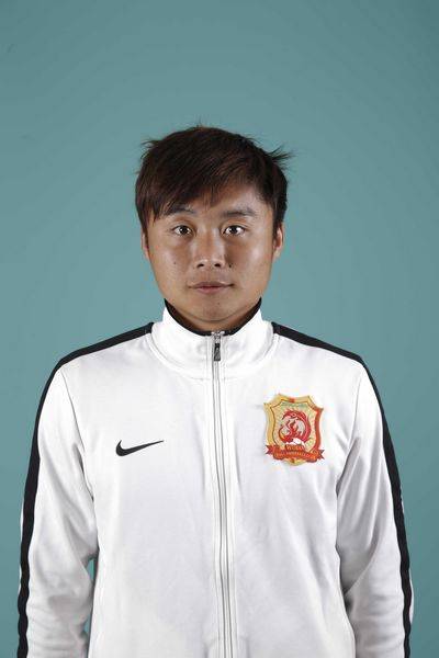 李行(1989年9月出生的中国足球运动员)