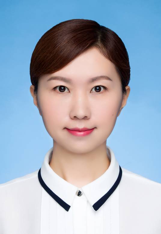 卢娜（中国药科大学教授）