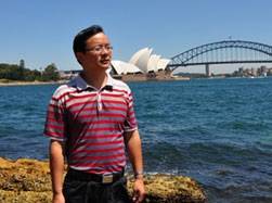 刘志军(湖北民族大学党委常委、宣传部长、副校长、武陵山片区发展研究院院长)