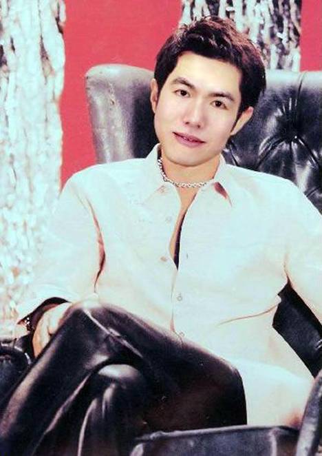 吴玉龙(E时代的网络平民全能音乐人)