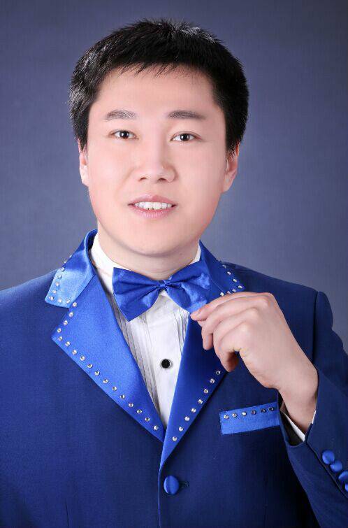 张旭（歌唱演员）