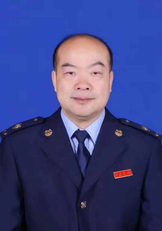 陈爱平(国家税务总局郴州市税务局党委委员、副局长)