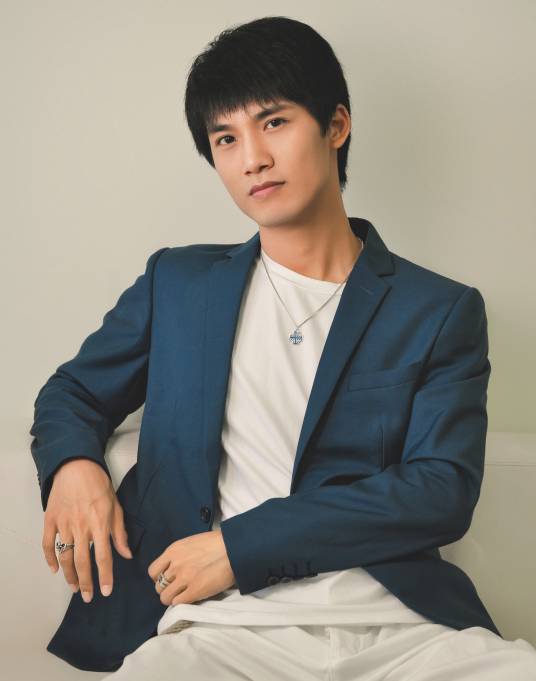 苍茫(中国内地男歌手)