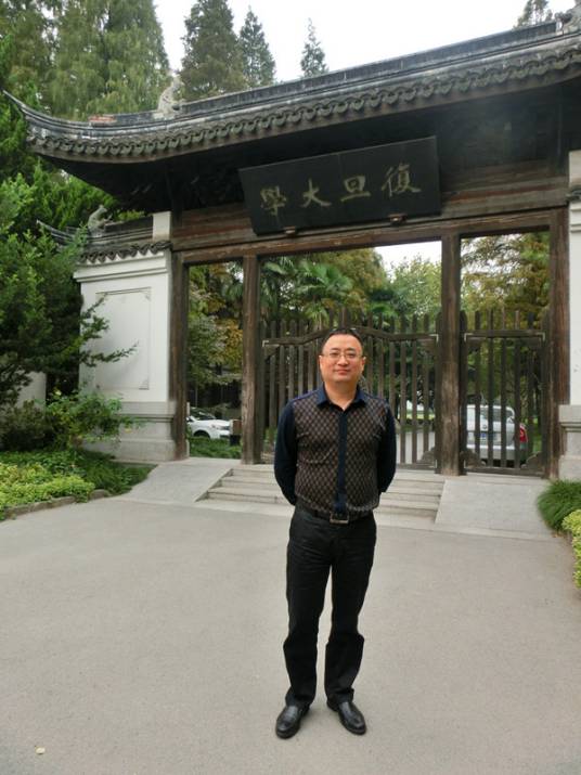 朱涛(宜宾职业技术学院党委常委、副院长、副教授)