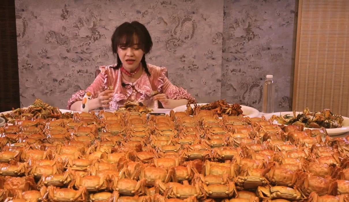 关晓彤工作室否认吃播假吃，你对吃播感兴趣吗？