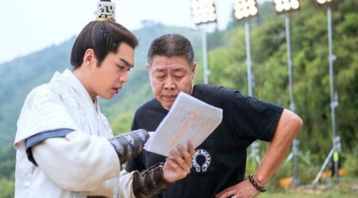 风流导演张健，替二婚老婆抚养儿子，却与张若昀成仇家，为什么？