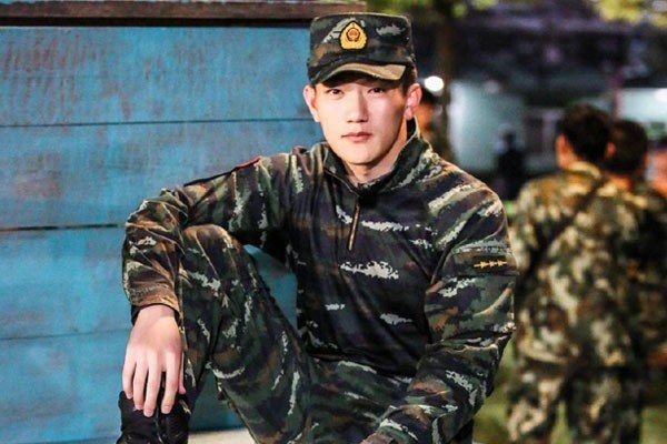 网友大呼”性感女神”张馨予高攀不上！何捷究竟有什么家庭背景？